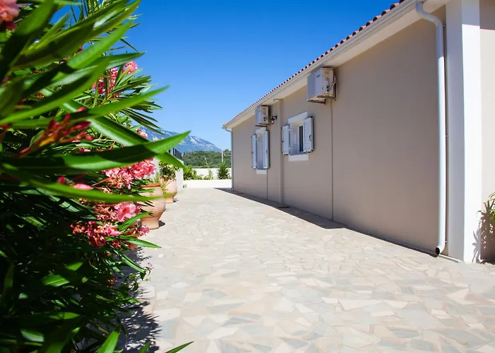 Casa Di Rene Villa Metaxáta