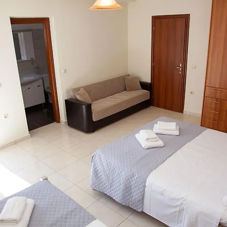 Casa Di Rene Willa Metaxáta